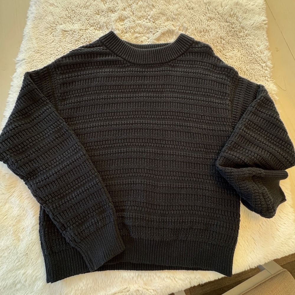 Universal Thread Womens Black Textured Ribbed Crewneck Sweater Size M Medium